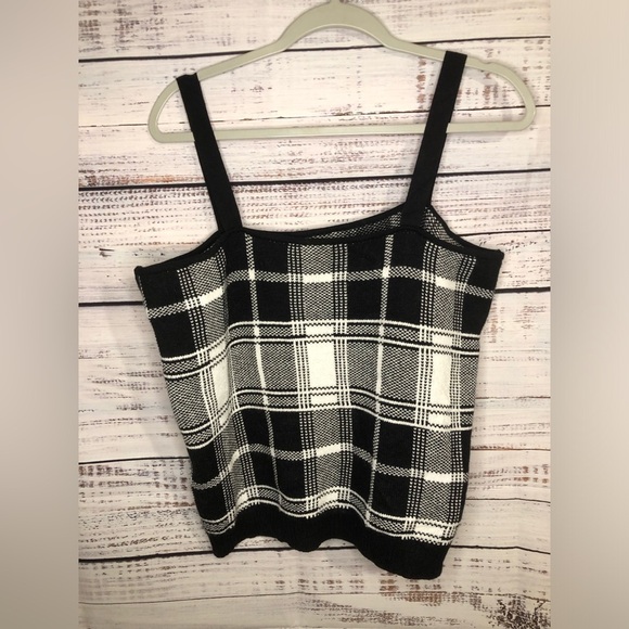Black and White Plaid Women's Top - Picture 3 of 10